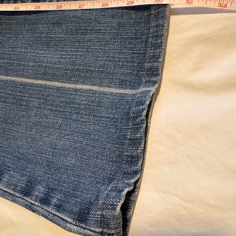 PAIGE Laurel Canyon Women's Straight Leg Jeans in Classic Denim - Picture 5 of 6